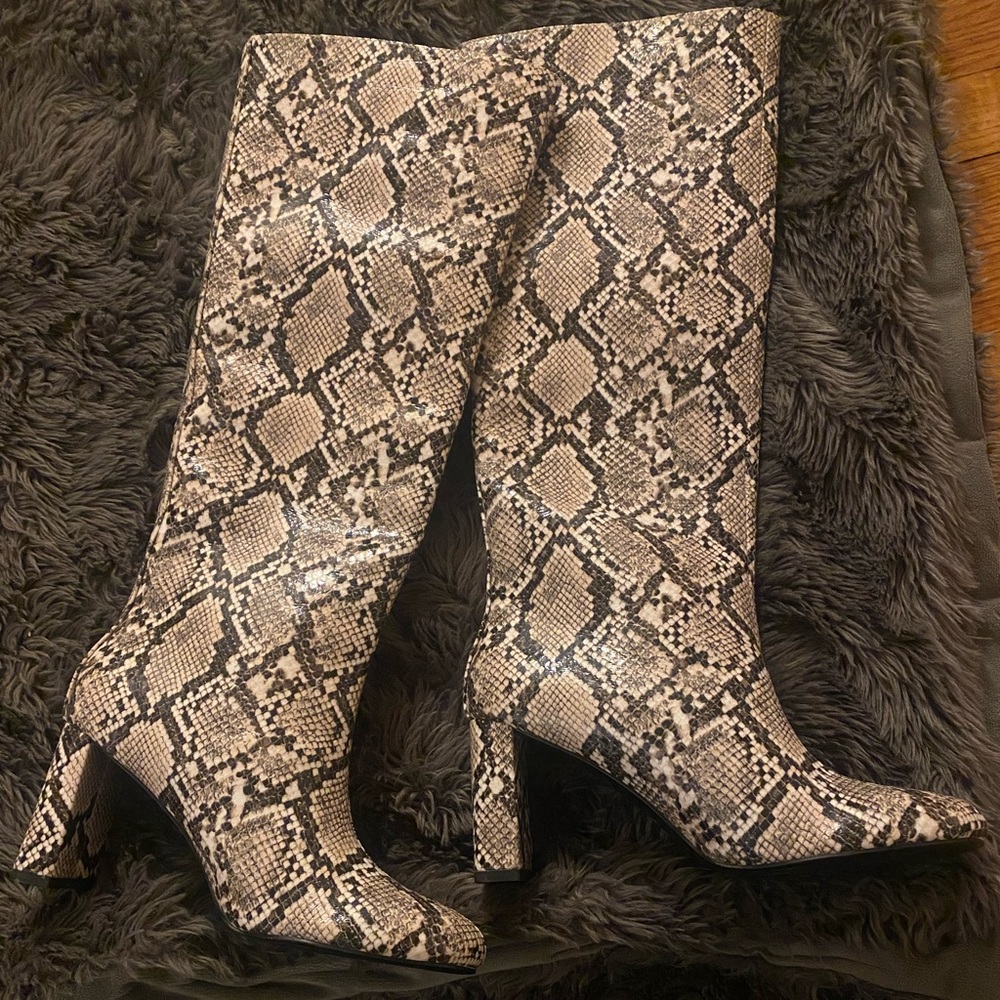 Zara snake skin boot heels